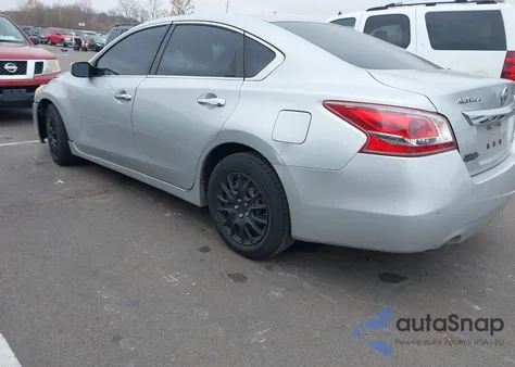 2013 Nissan Altima 2.5 S z USA, uszkodzony, nr VIN 1N4AL3AP6DC164274